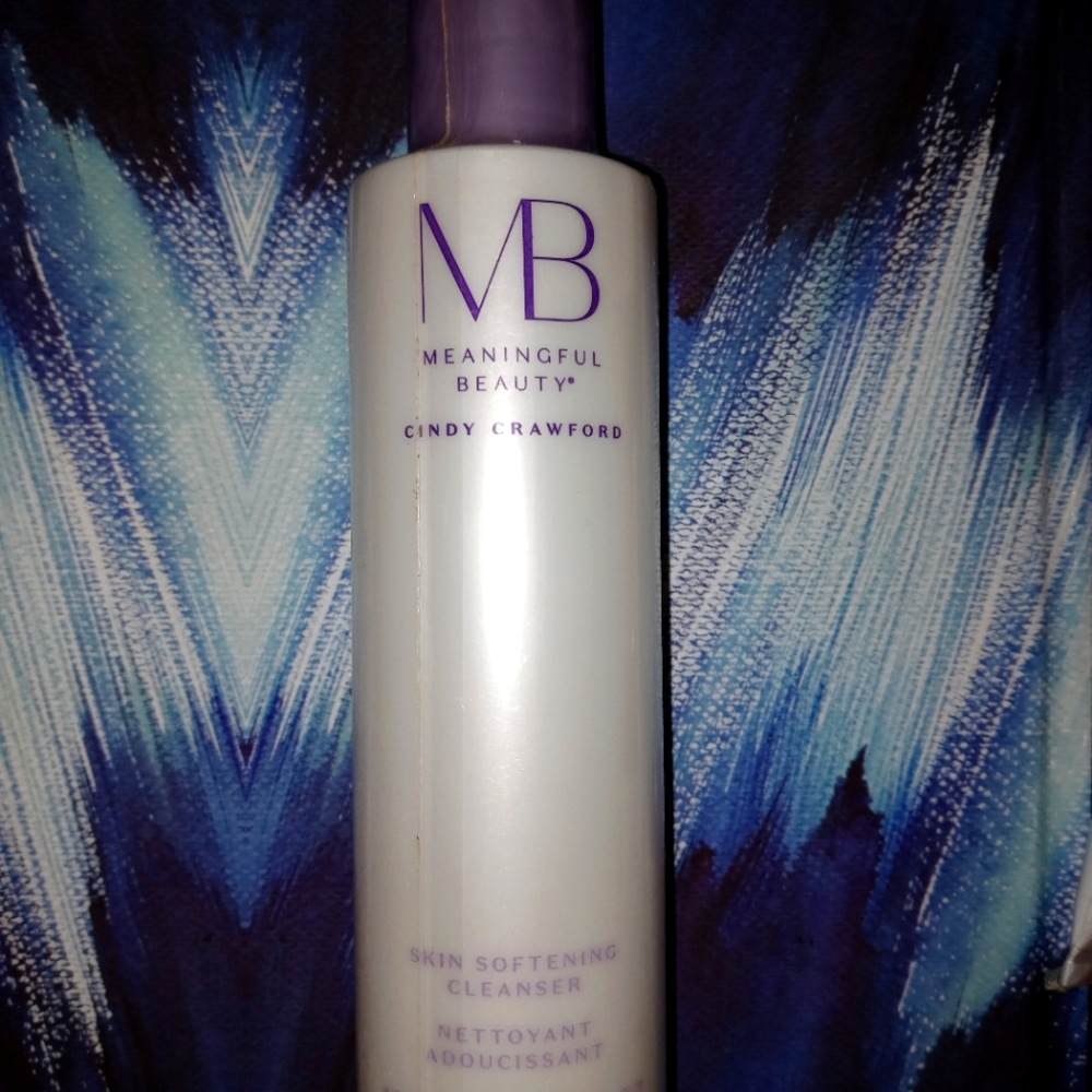 Meaningful beauty skin softener cleanser